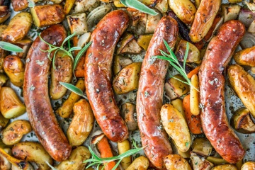 Baked Sausages with Apples